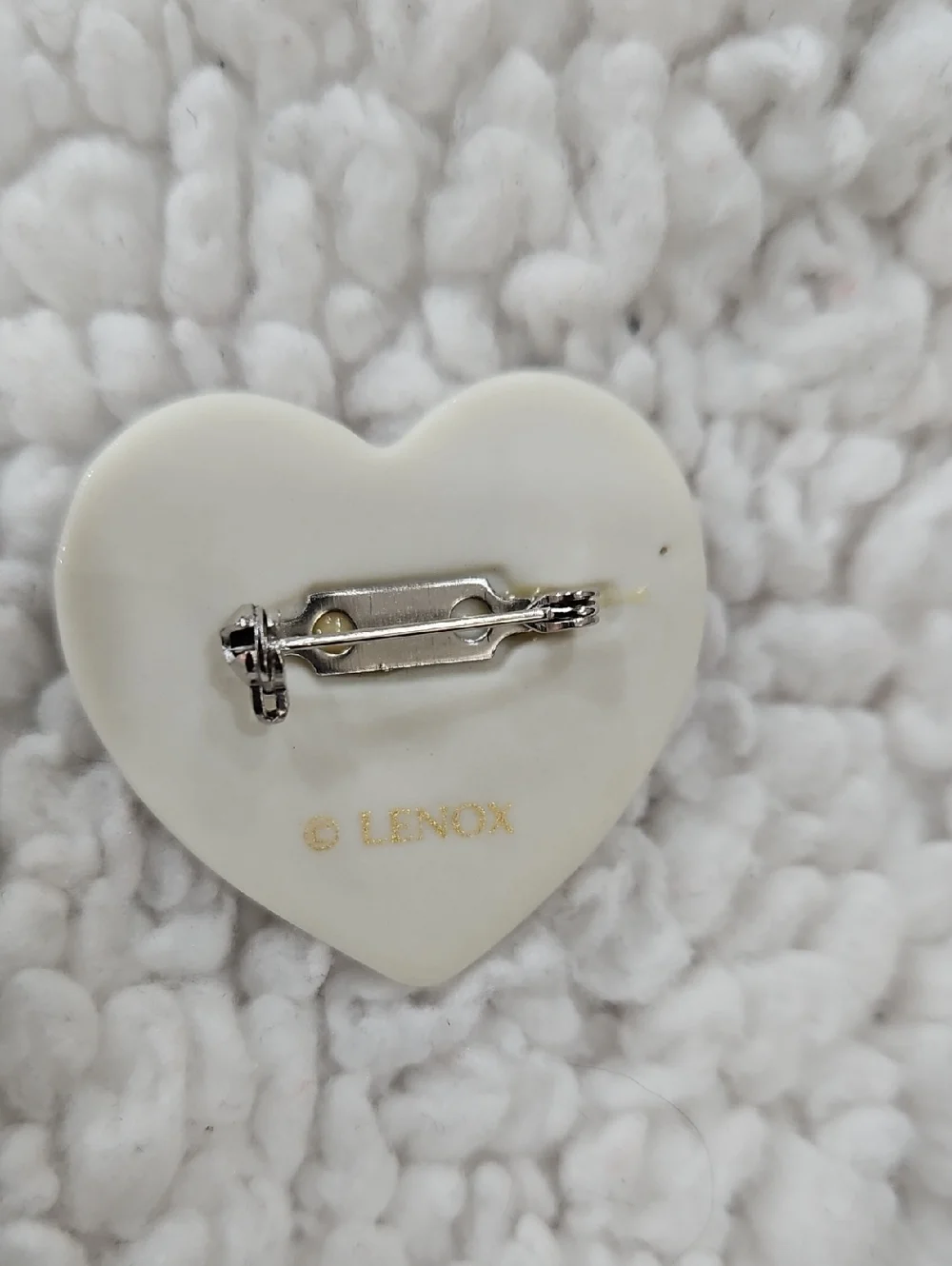 NIB Lenox‎ Peaceful Heart Porcelain Brooch Pin with 24k Gold Trim Vintage